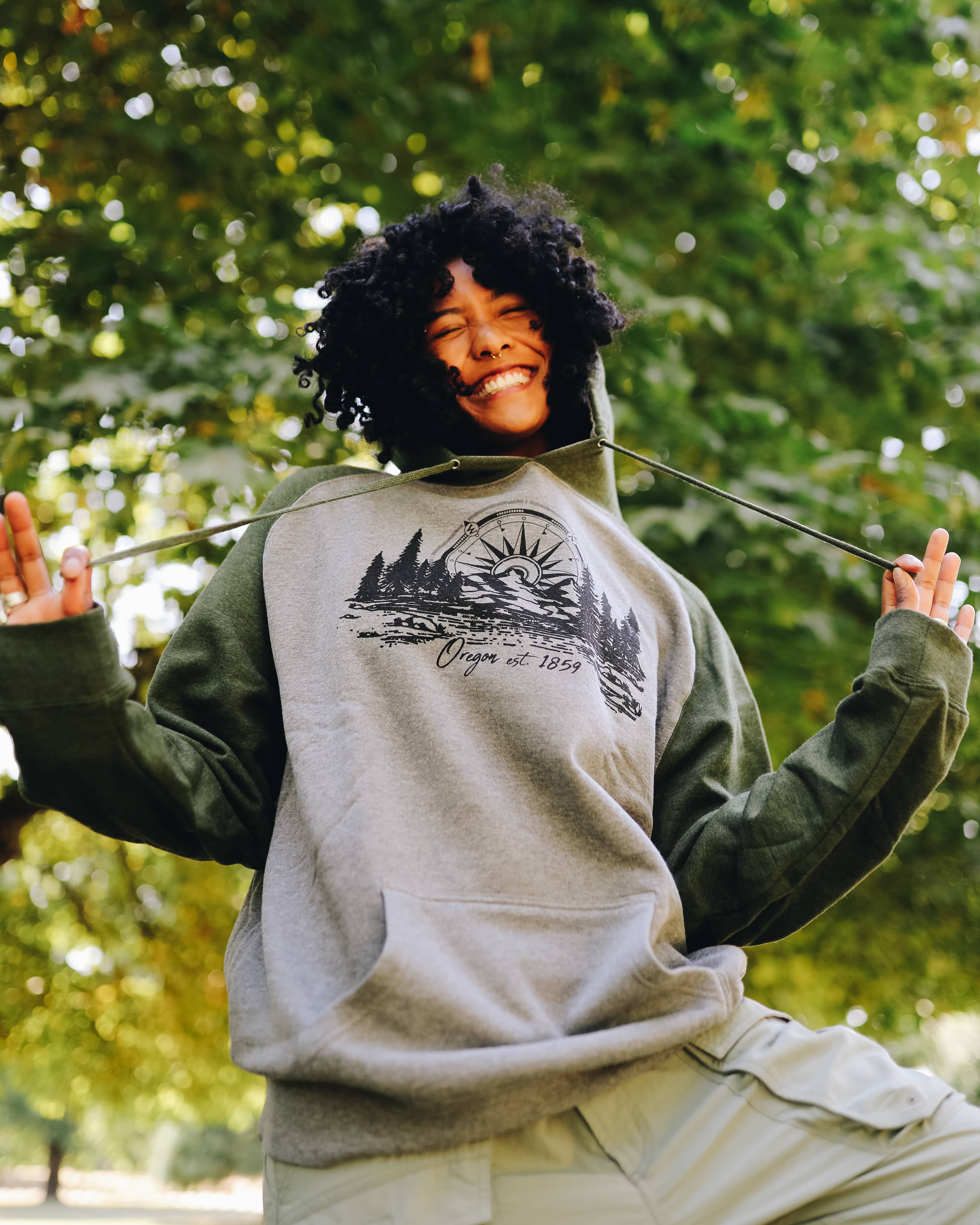 Compass Raglan Hooded Sweatshirt in Gunmetal Heather/ Army Heather